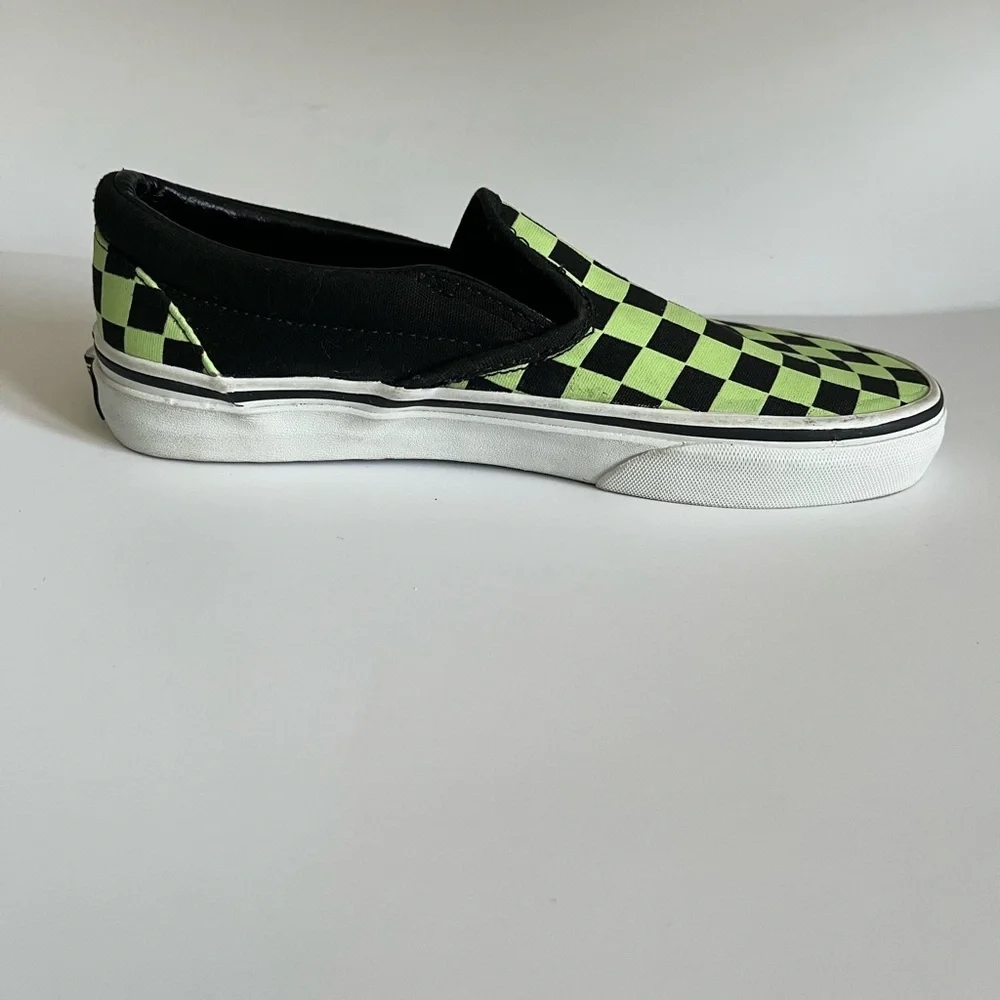 Vans Classic Slip-On Glow Checkerboard Black/Green - Picture 12 of 16